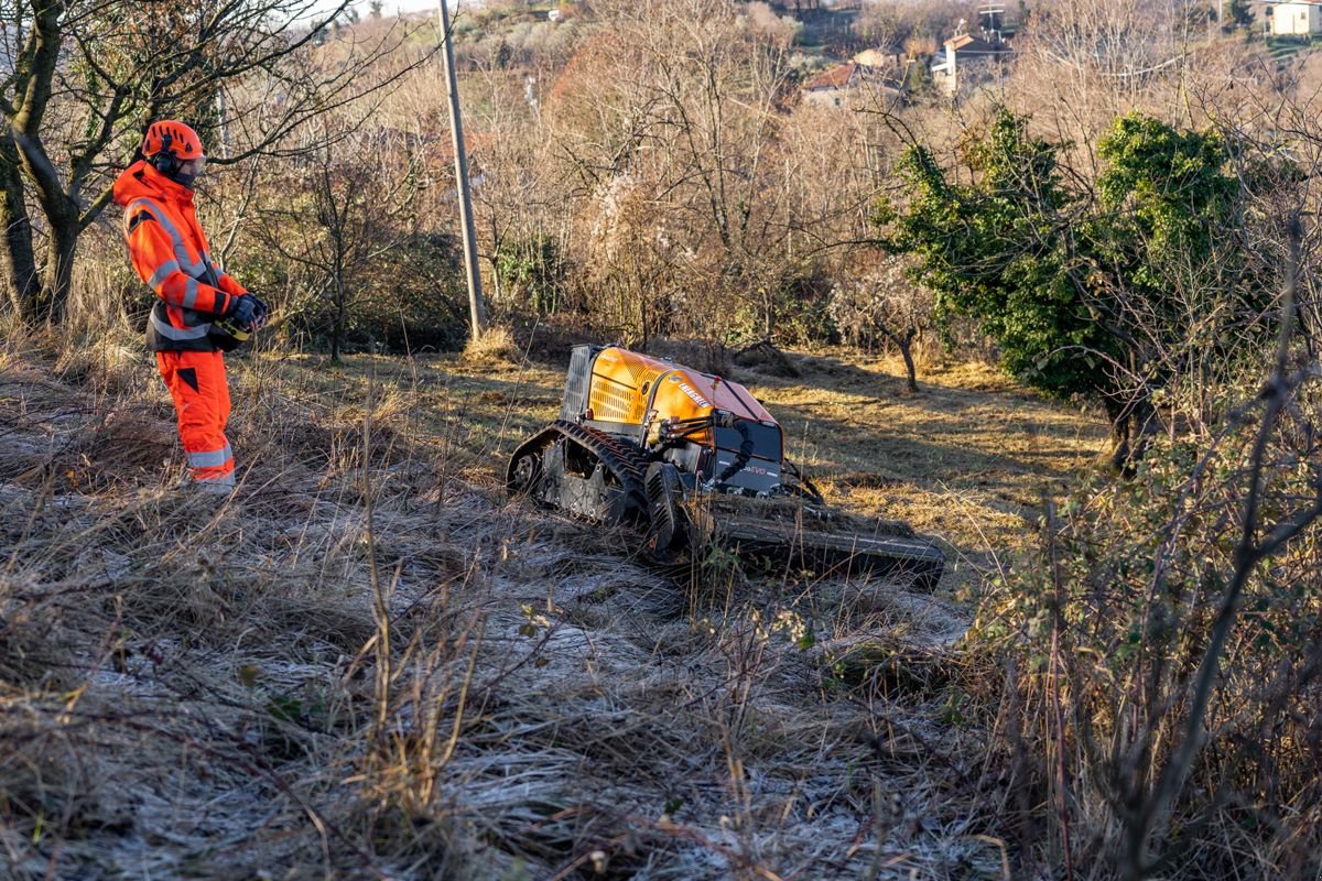 Böschungsmähgerät Türe ait Energreen RoboEVO | Grasmulcher HEAD 130, Gebrauchtmaschine içinde Krustetten (resim 5)